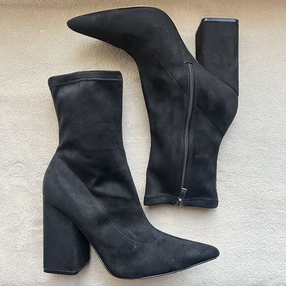 Marc Fisher Larry Black Faux Suede Pointed Toe Sock Ankle Boot Bootie Women 8.5 - Picture 1 of 16